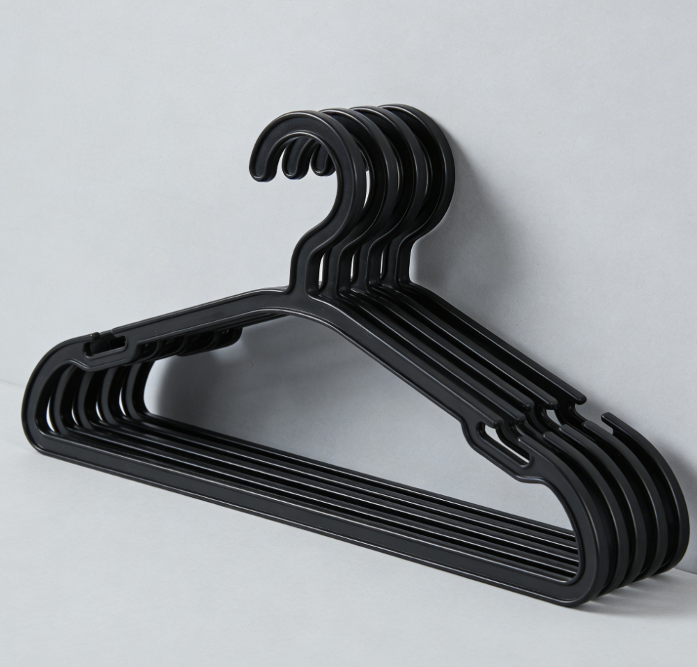 16.4-Inch Heavy-Duty Plastic Clothes Hangers with Swivel Hook