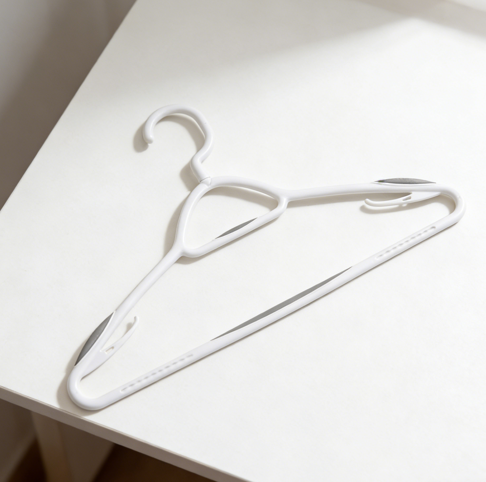 Deluxe Non-Slip Clothes Hangers with Swivel Neck - Image 2